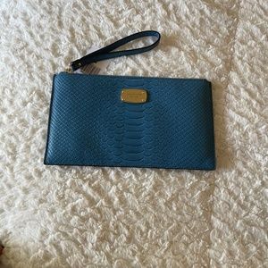 Michael kors Zipper clutch  wristlet
